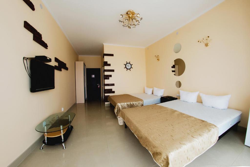 Vip Hotel Kobleve Habitación foto